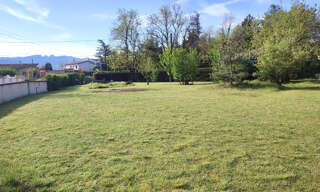 Terrain  1063 m² à vendre à Chatuzange-le-Goubet (26300)