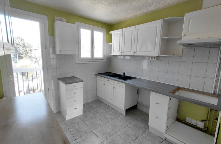 Appartement de type 4 de 71 m2 avec cave et garage — photo 4