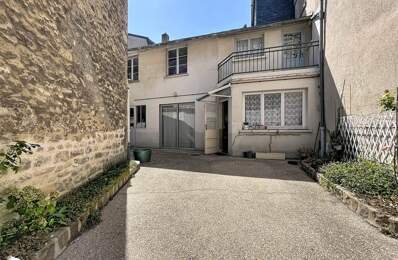 Maison de ville de 9 pièces principales — photo du bien