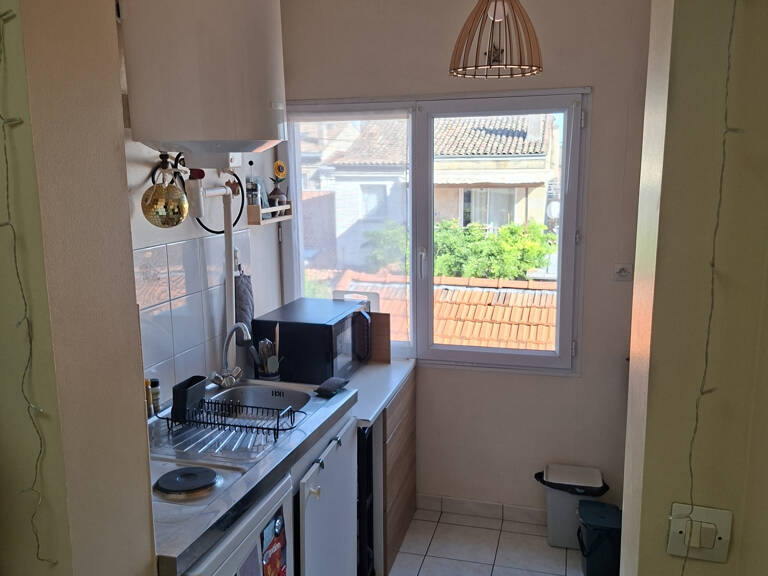 BORDEAUX BASTIDE -PROCHE PLACE CALIXTE CAMELLE - APPARTEMENT — photo 1