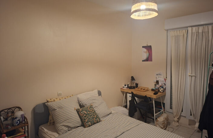 BORDEAUX BASTIDE -PROCHE PLACE CALIXTE CAMELLE - APPARTEMENT — photo 5
