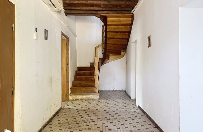 Maison en pierre de 7 pièces principales — photo 4