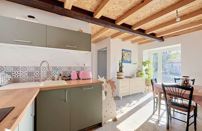 Maison en pierre de 4 pièces principales — photo 3
