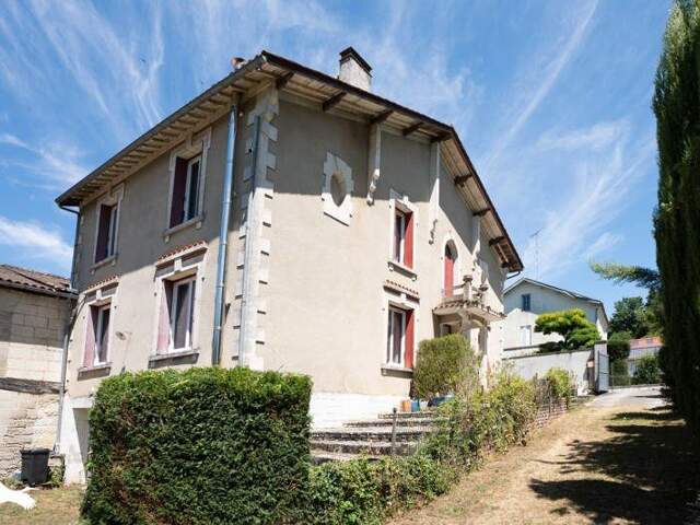 Maison en pierre de 12 pièces principales — photo du bien