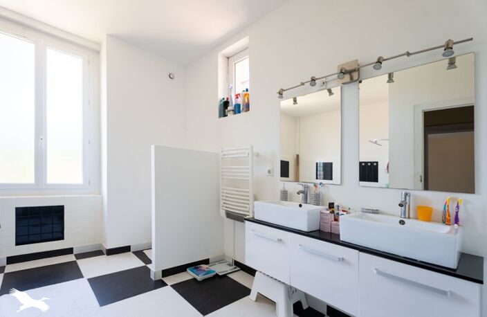 Maison en pierre de 12 pièces principales — photo 4