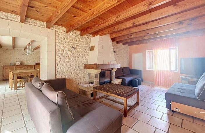 Vente maison 6 pièces 173 m² Saint-Just-Luzac (17320) — photo 3