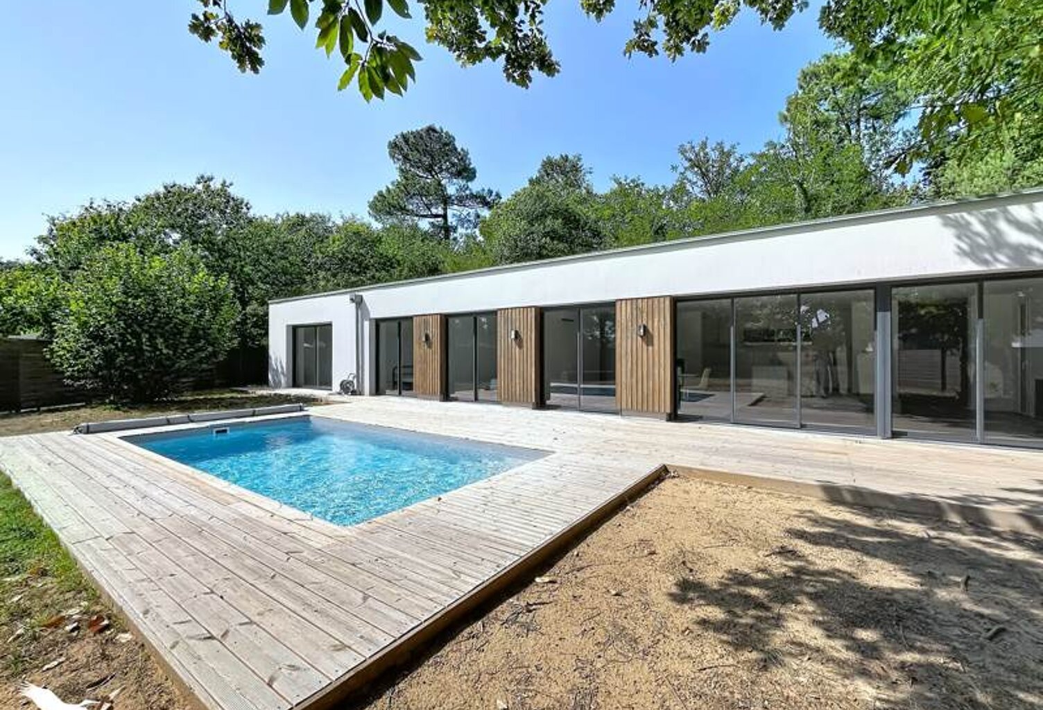 Vente maison 5 pièces 138 m² Mont-de-Marsan (40000) — photo 1