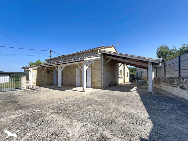 Maison en pierre de 3 pièces principales — photo 1