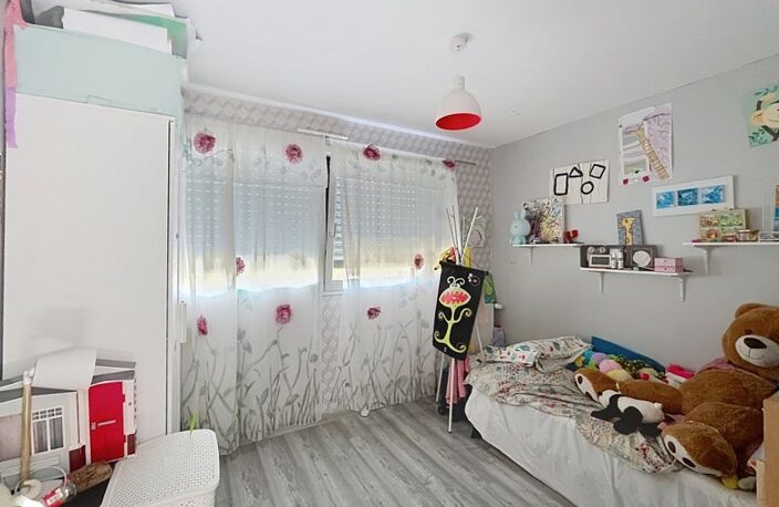 Contemporaine de 6 pièces principales — photo 5
