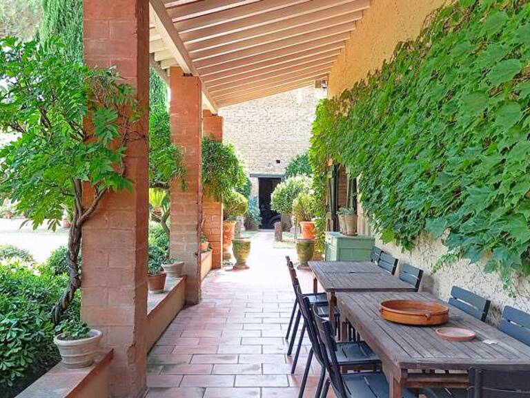 Ferme (tte) de 8 pièces principales — photo 1
