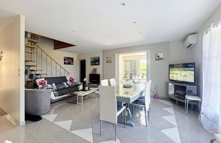 Vente maison 5 pièces 120 m² Saint-Denis-d'Oléron (17650) — photo 3