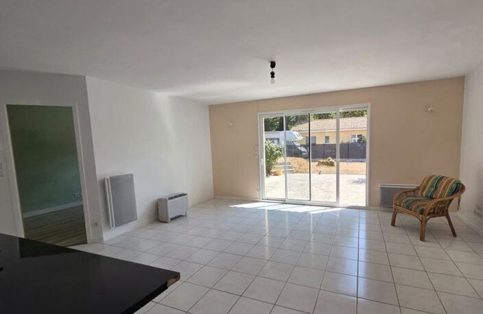 Vente maison 4 pièces 78 m² Saint-Seurin-sur-l'Isle (33660) — photo 3