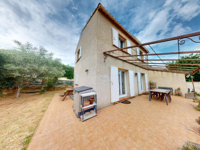 Maison La Fare Les Oliviers 4 pièce(s) 80 m2 / — photo du bien