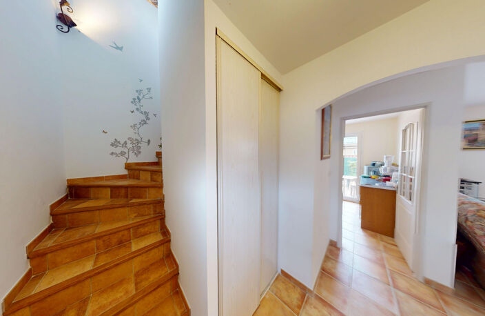 Maison La Fare Les Oliviers 4 pièce(s) 80 m2 / — photo 3