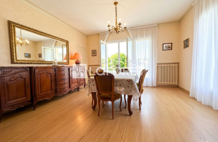 CAMBON — photo 2