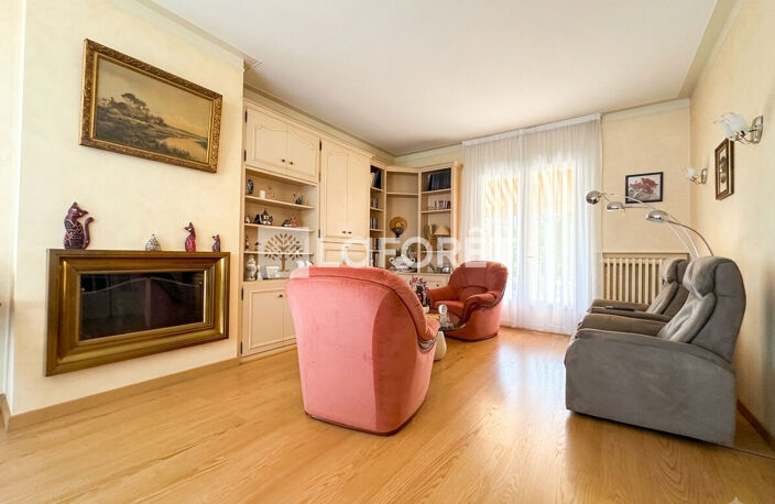 CAMBON — photo 3