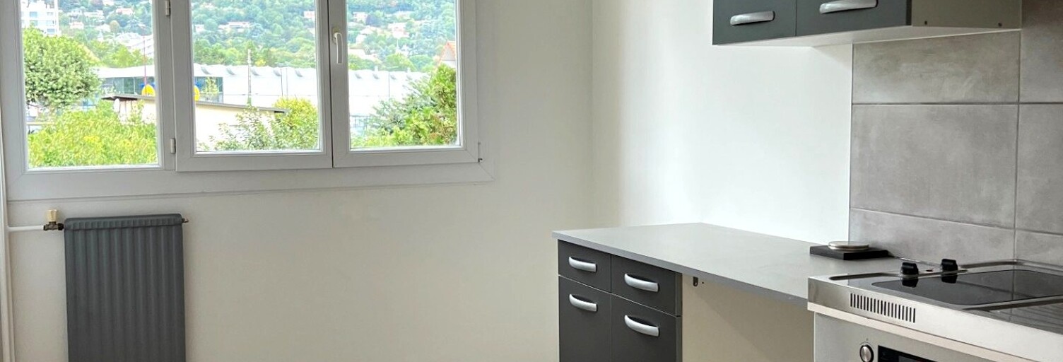Appartement 1 Pièce 30 m² à louer à Seyssins (38180)