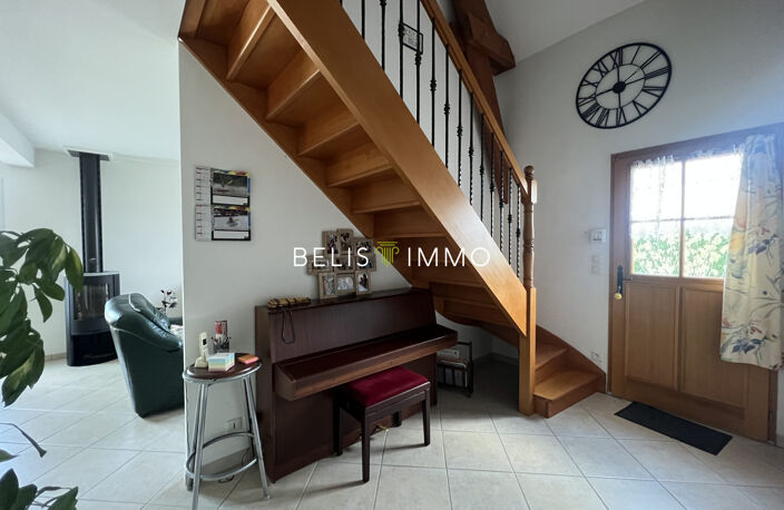 Belle maison familiale, grand terrain et dépendances — photo 4