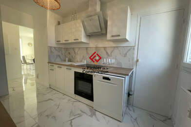 Appartement 3 pièces 906 €