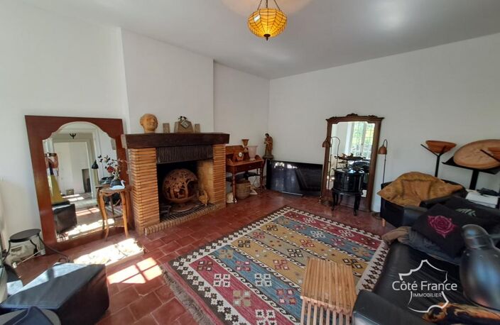 AISNE - LA NEUVILLE-HOUSSET Superbe maison de campagne avec — photo 4