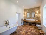 Pays de Forcalquier. Rare maison en pierres 4 pièces sur 4500 m2 — photo 4