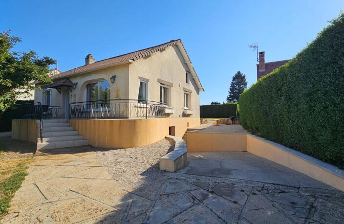 MÉZIÈRES-EN-VEXIN – LE CHARME D’UNE MAISON RÉNOVÉE, AU CALME ET SANS VIS-À-VIS — photo 2