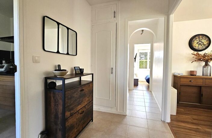 MÉZIÈRES-EN-VEXIN – LE CHARME D’UNE MAISON RÉNOVÉE, AU CALME ET SANS VIS-À-VIS — photo 3