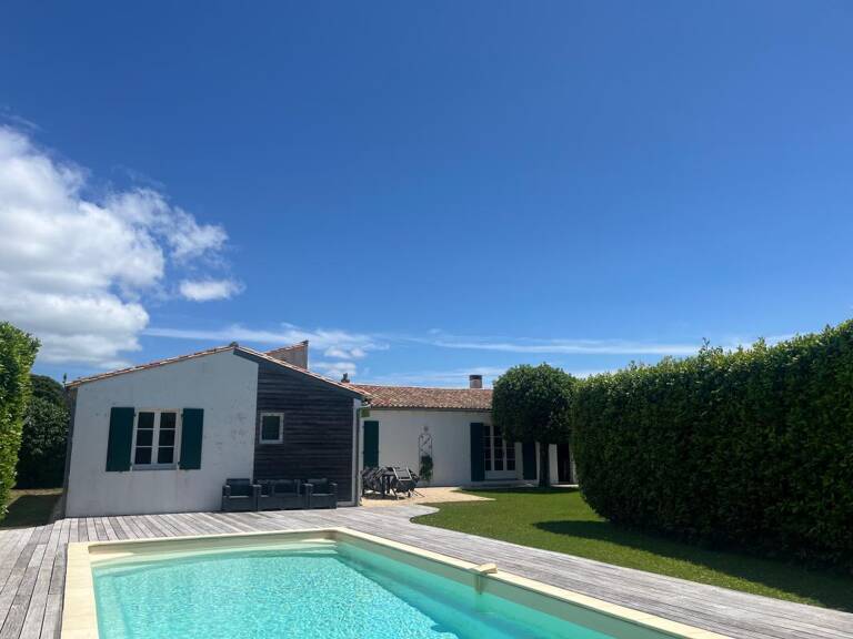 Maison avec jardin et piscine — photo 1