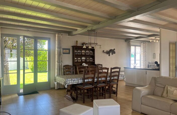 Maison avec jardin et piscine — photo 4