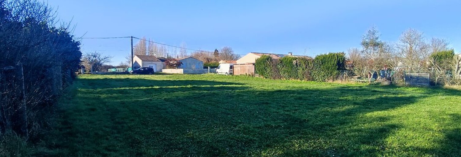 Terrain  845 m² à vendre à Saint-Jean-d'Angle (17620)