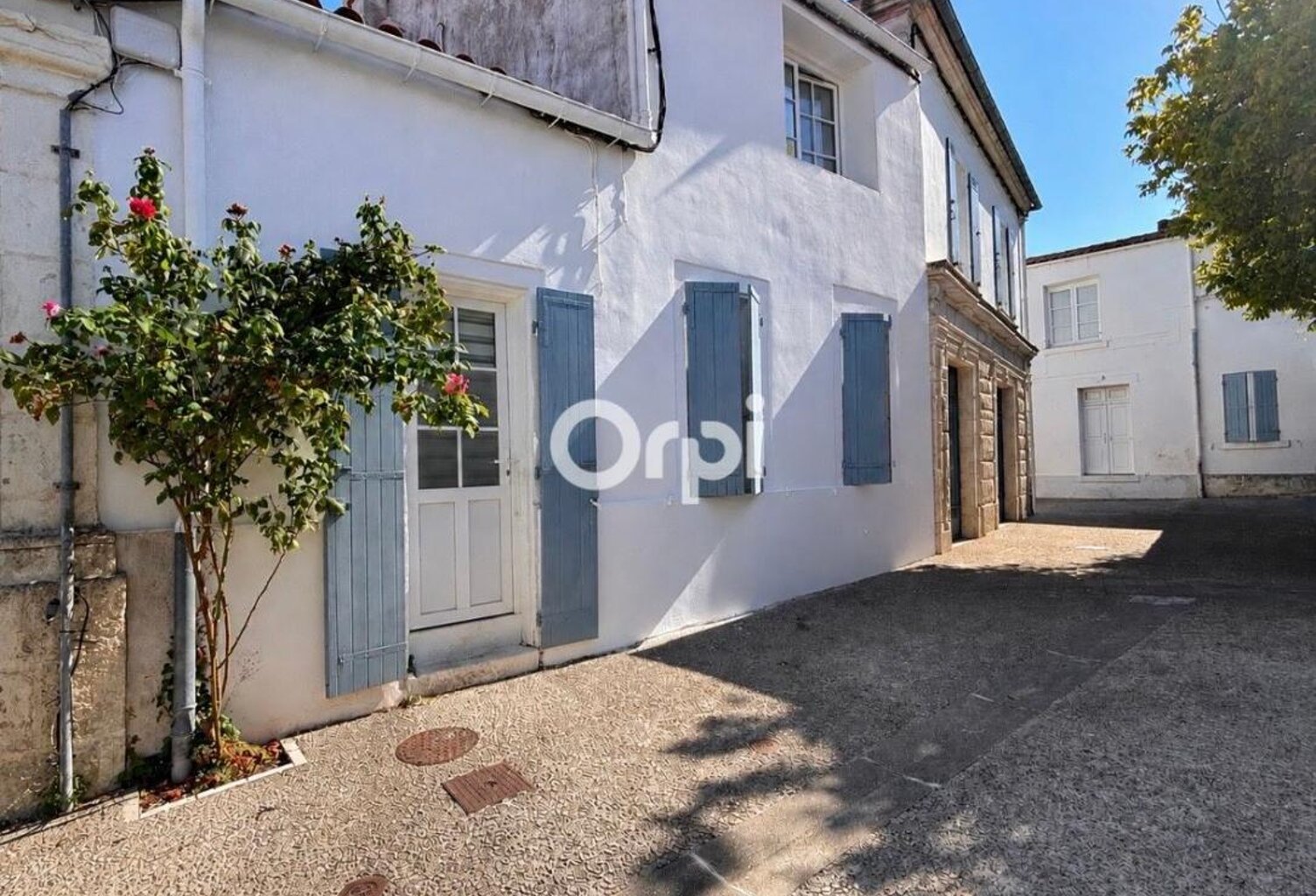 Ensemble immobilier au coeur de Saint-Trojan-Les-Bains — photo 1
