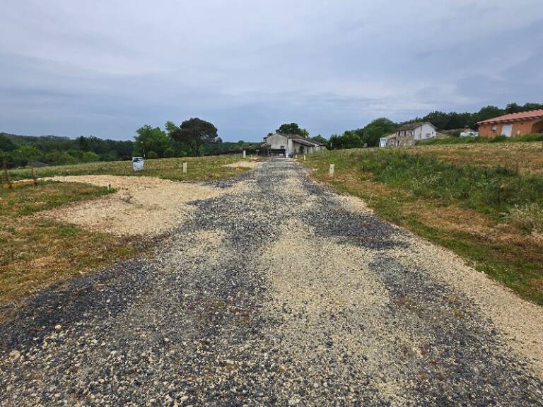 Terrain à bâtir à Boisredon (17150) — photo 1