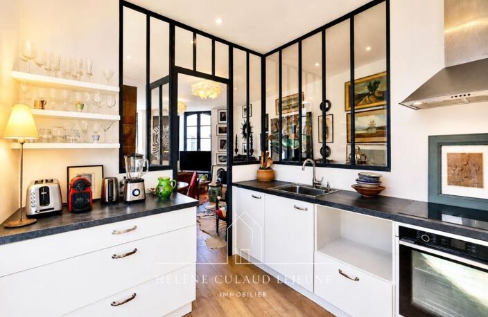 AURAY – CENTRE-VILLE  - Appartement de charme – 3 chambres – 90 m² — photo 2