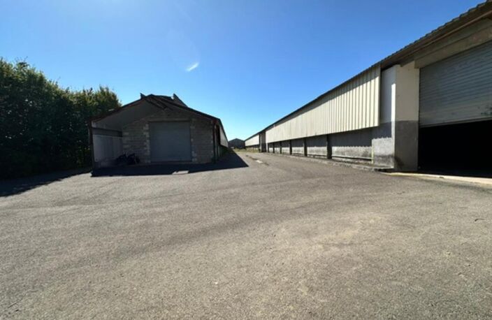 Dépôt de 500 m² – Zone d’activité de Nersac  ️ — photo 4