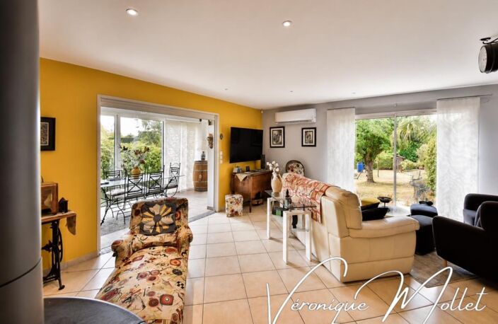 SAINTE-EULALIE – PLAIN-PIED, 3 CHAMBRES, BUREAU, PISCINE ET DOUBLE GARAGE — photo 5