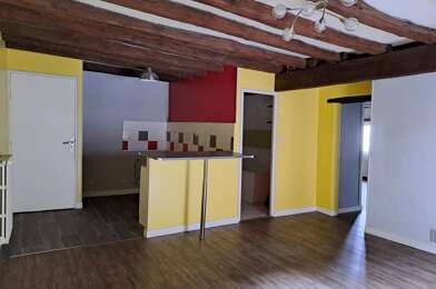 Appartement 3 pièces 860 €