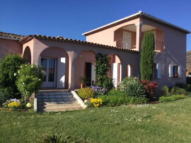 Maison de 133m2 à louer sur Montfaucon — photo du bien