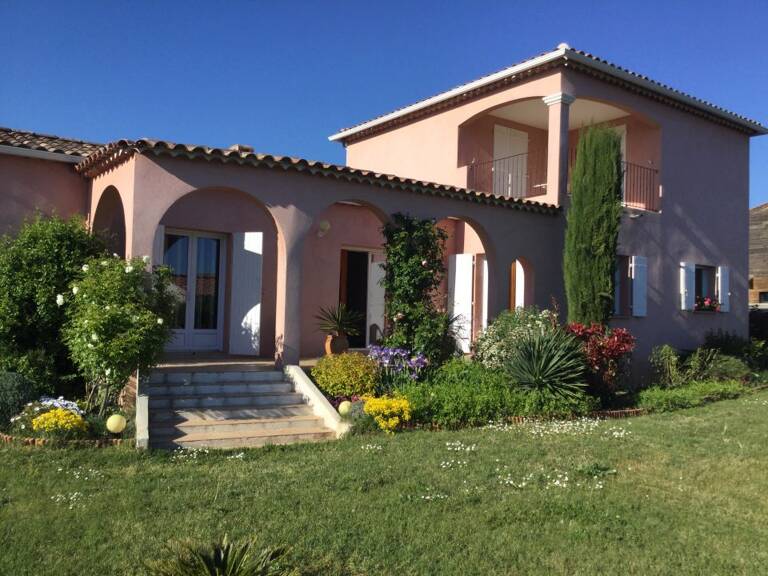Maison de 133m2 à louer sur Montfaucon — photo 1