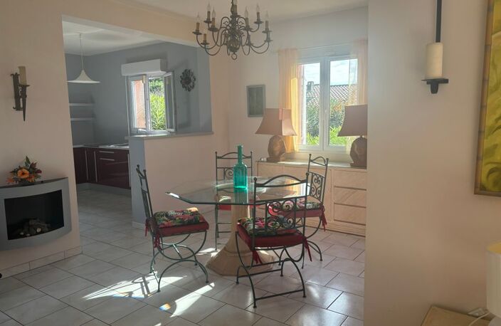 Maison de 133m2 à louer sur Montfaucon — photo 4