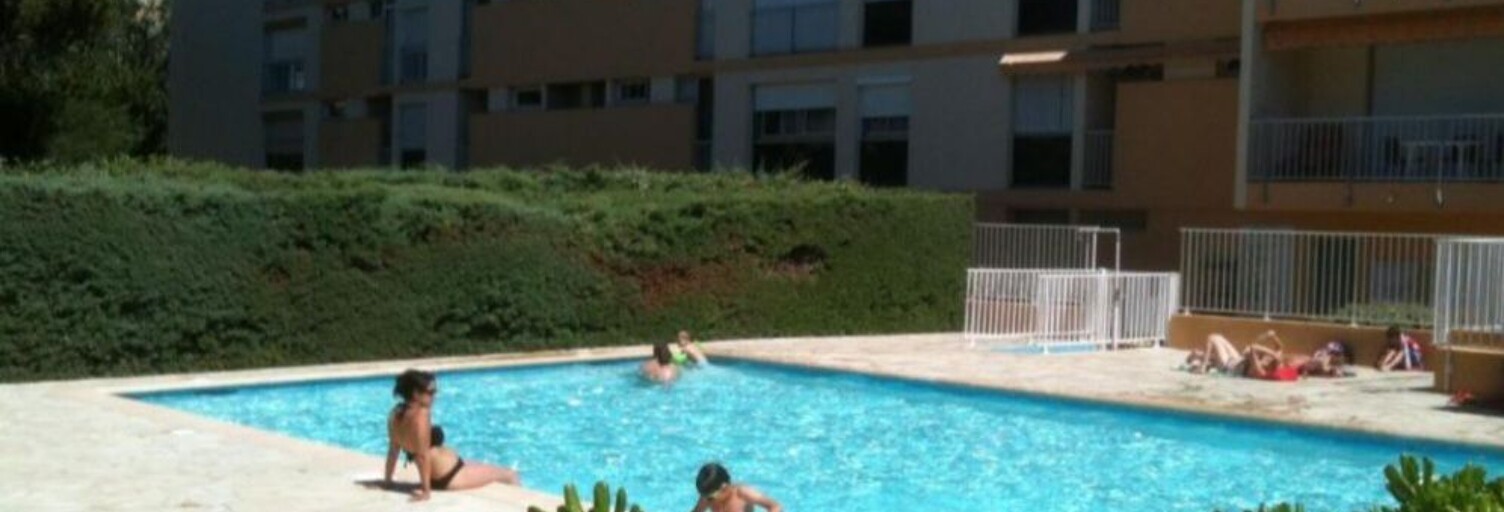 Appartement 3 Pièces 65 m² à louer à Le Lavandou (83980)
