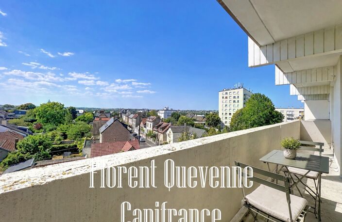 Appartement 2 pièces rénové avec balcon, parking et cave — photo 4