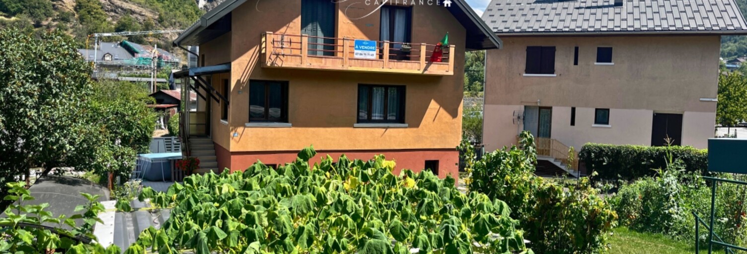 Maison 5 Pièces 96 m² à vendre à Saint-Michel-de-Maurienne (73140)