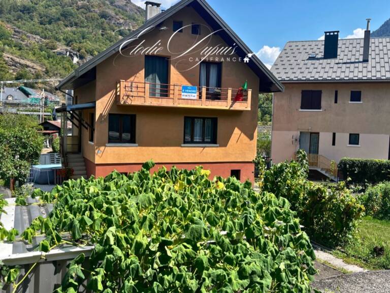 Maison familiale 4 chambres  95m²  et 199 m2 au sol à Saint-Michel-de-Maurienne — photo 1