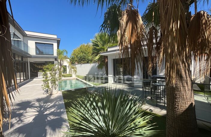 GRAU D'AGDE, VILLA CONTEMPORAINE P7 AVEC DOUBLE GARAGE, PRESTATIONS LUXUEUSES PROCHE MER, SECTEUR CALME — photo 2