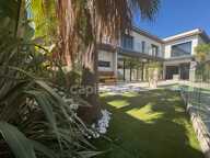 GRAU D'AGDE, VILLA CONTEMPORAINE P7 AVEC DOUBLE GARAGE, PRESTATIONS LUXUEUSES PROCHE MER, SECTEUR CALME — photo 3