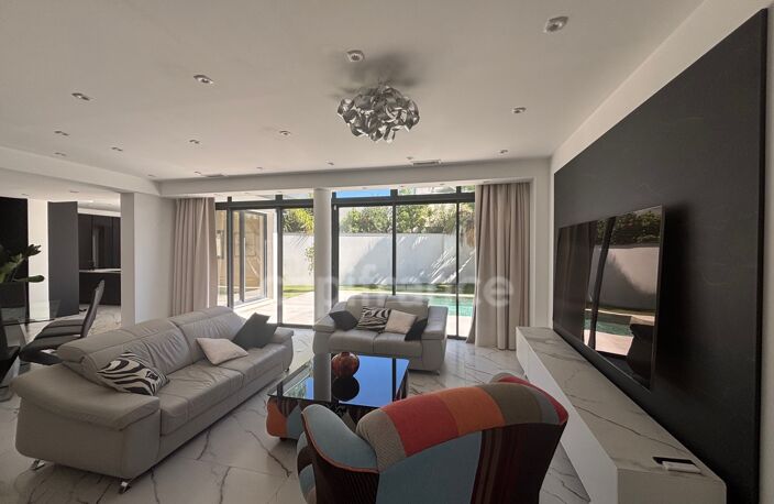GRAU D'AGDE, VILLA CONTEMPORAINE P7 AVEC DOUBLE GARAGE, PRESTATIONS LUXUEUSES PROCHE MER, SECTEUR CALME — photo 4