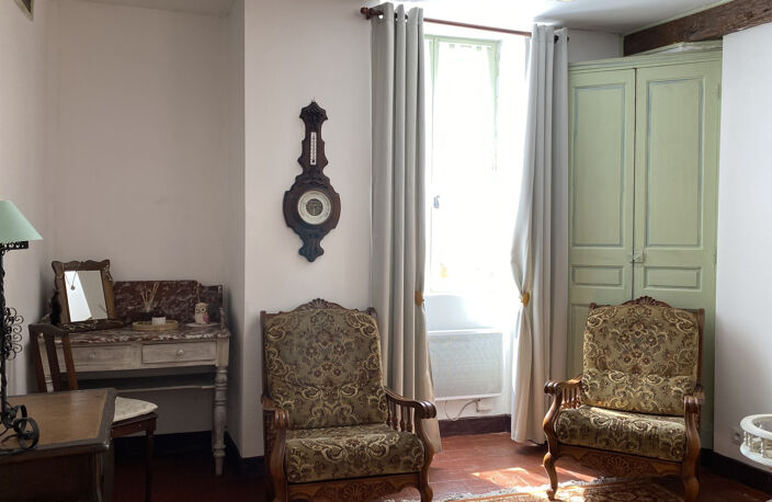 Maison de plain-pied - 1 chambre - jardin à vendre CHATEL GERARD (89) — photo 4