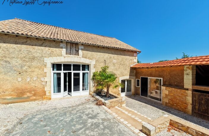 Aux portes de Périgueux – Authentique longère en pierre du XIXᵉ siècle 210 M²- T7 – DPE B – Terrain clos de 1,14 hectare-dépendance 130 M²-garages-SARLIAC-SUR-L'ISLE — photo 5
