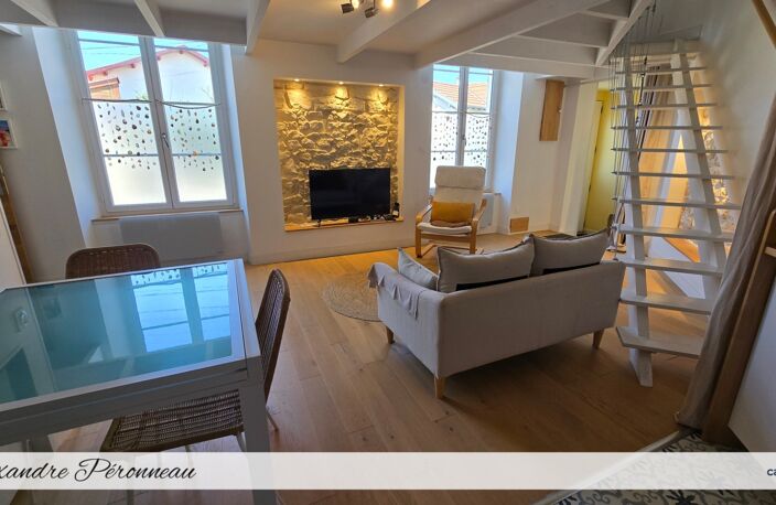 LA ROCHELLE – LA GENETTE | ÉCHOPPE RÉNOVÉE AVEC SOUS-SOL AMÉNAGÉ — photo 3