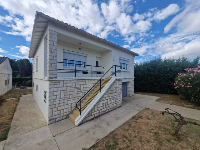 Maison à vendre 5 pièces LUSSANT (17) — photo du bien